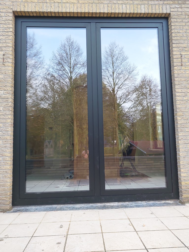 Aluminium of kunststof kozijnen